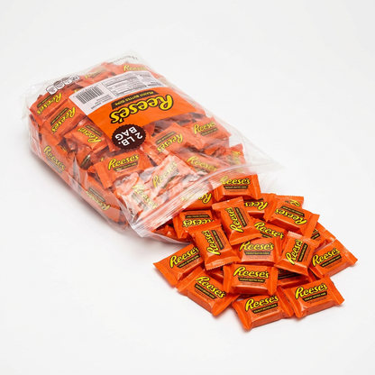 Reese’s Chocolate Lava Cups, 2 lb Bulk Pack, Individually Wrapped Peanut Butter Cups for Sharing, Parties, Office & Classroom Treats